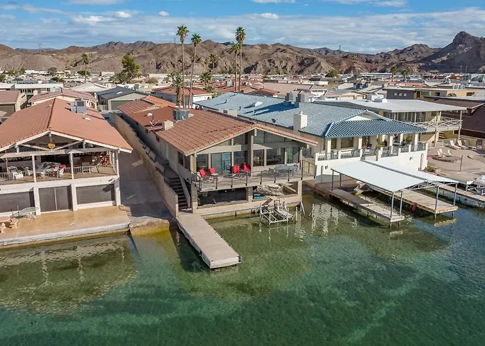 Moovalya Keys | Spacious Riverfront Retreat • Private Dock