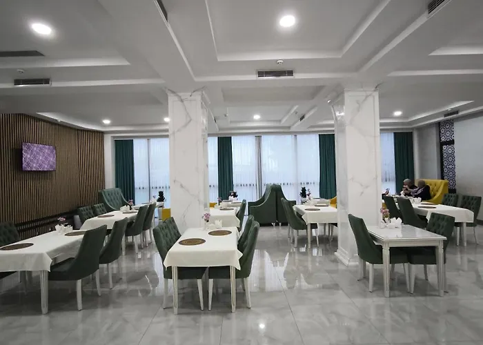 Saroy Gardens Hotel