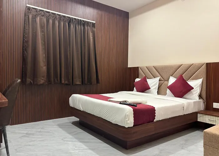 Hotel Anand Palace & Restuarants
