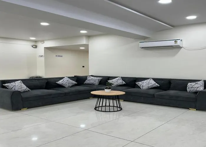 Aditi Hotel And Banquets