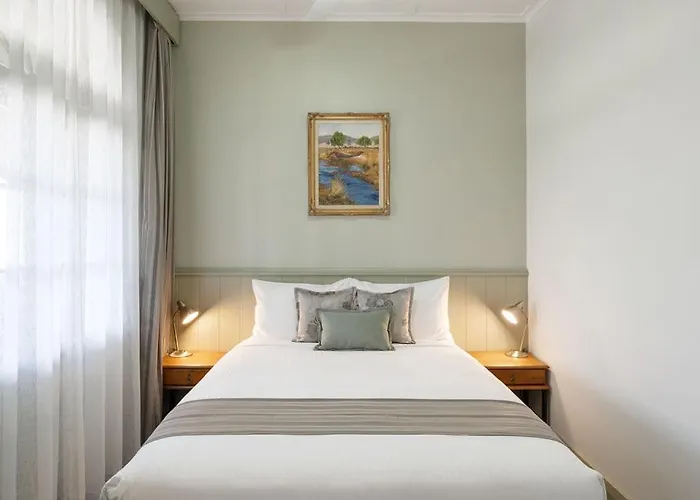 George Inn Rooms At Royal Tenterfield