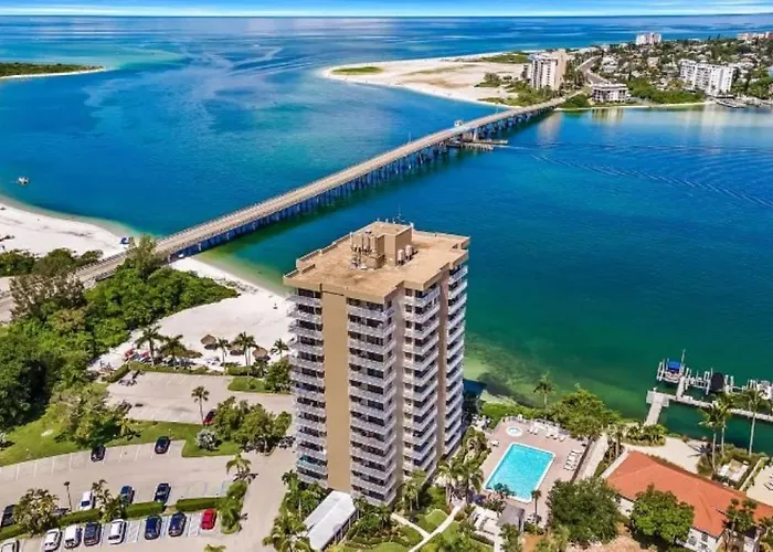 Lovers Key Beach Club #202 - 1 Bedroom Escape With Private Beach