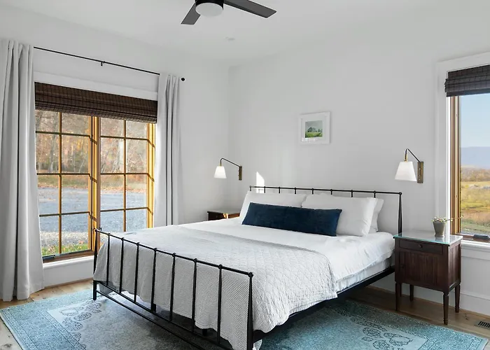 The Indigo House, An Adults Only, Modern Bed And Breakfast For Outdoorsy Humans And Kind Dogs