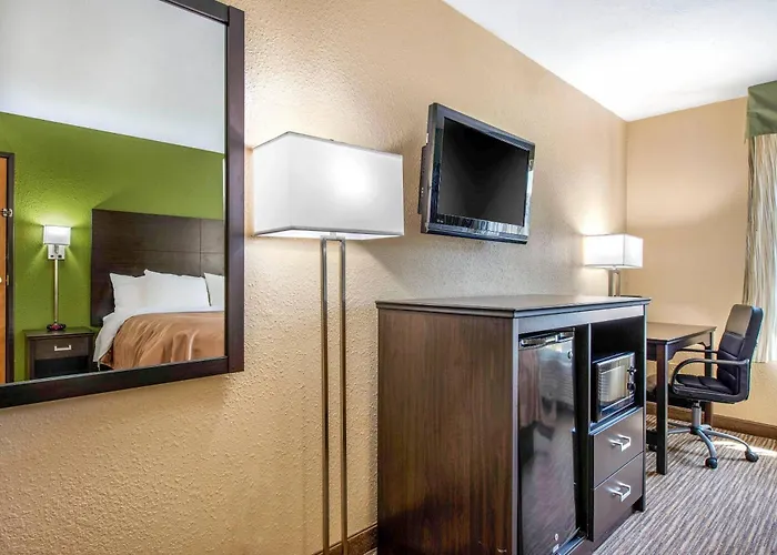 Quality Inn & Suites Brandenburg - Fort Knox