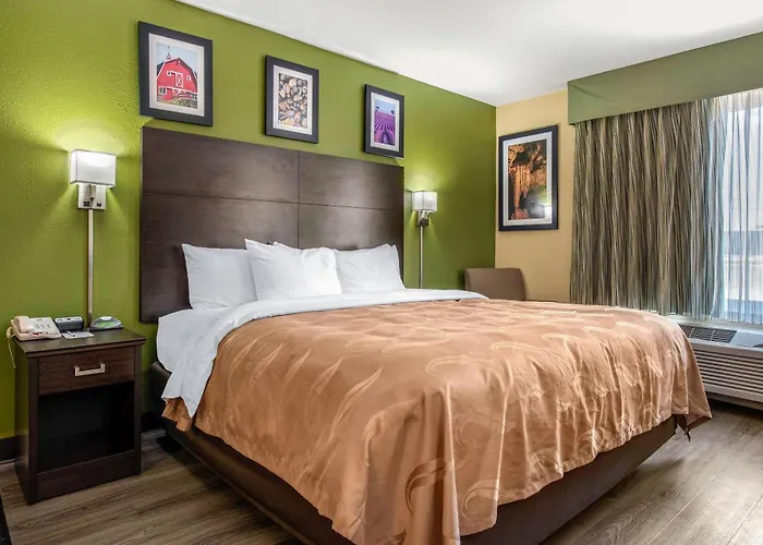 Quality Inn & Suites Brandenburg - Fort Knox