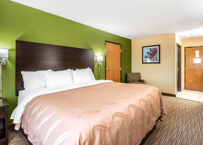 Quality Inn & Suites Brandenburg - Fort Knox