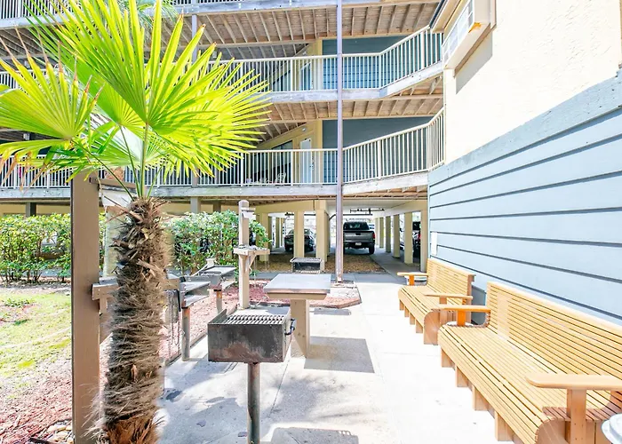 Sandpiper 7-C On The Beach- Smart Tvs