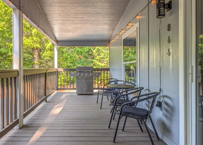 Nanook Haus | Bbq, Fireplace, Wifi, River Access
