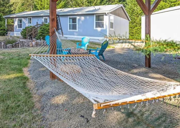Nanook Haus | Bbq, Fireplace, Wifi, River Access