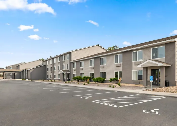 Country Inn & Suites By Radisson, Near The National Sports Center, Coon Rapids, Mn