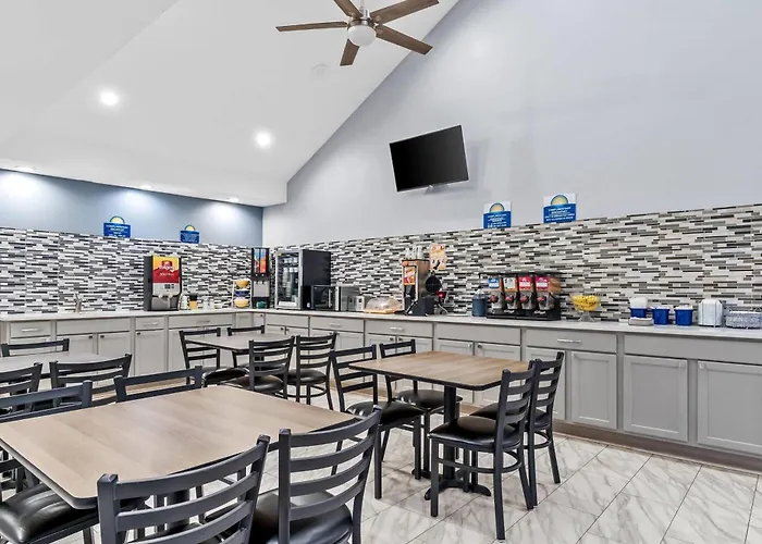 Days Inn By Wyndham Simpsonville