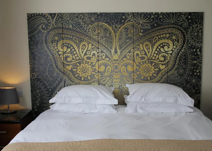 The Royal Adelaide Hotel