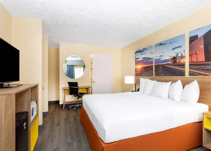 Days Inn & Suites By Wyndham Clovis