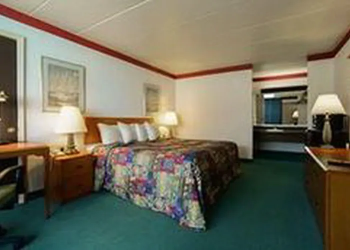 Maryville Inn