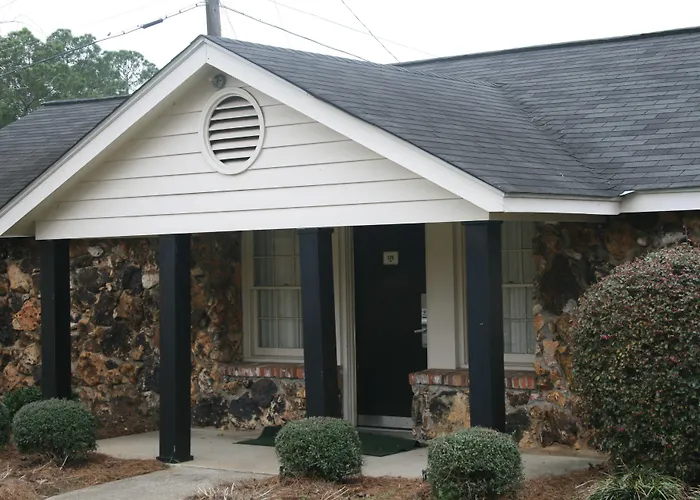 Merry Acres Inn