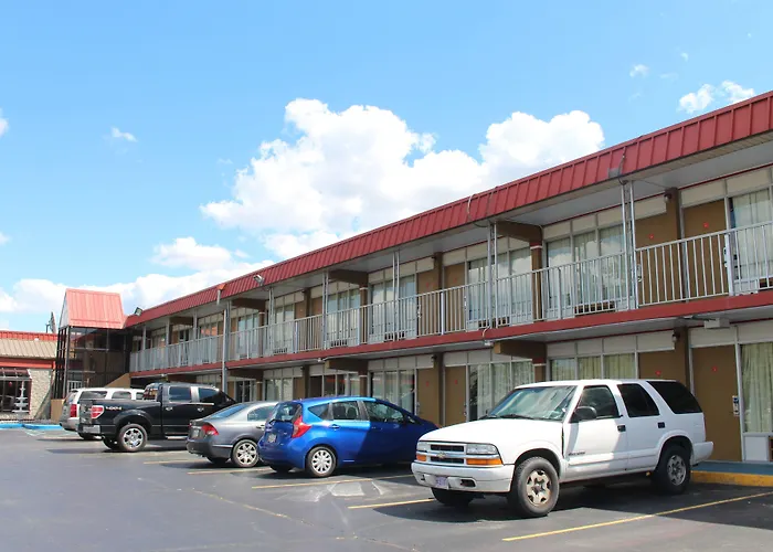 Super 8 By Wyndham Perrysburg-Toledo