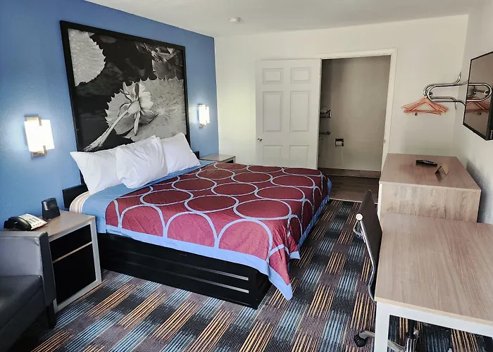 Super 8 By Wyndham Shreveport