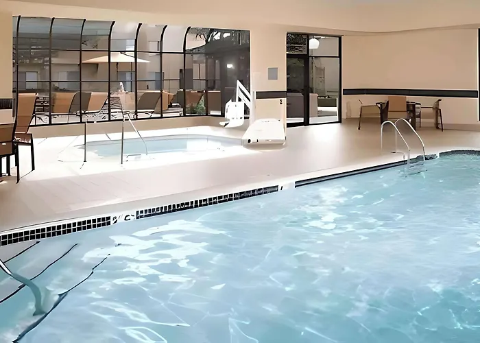 Comfort Inn & Suites Arlington Heights - Buffalo Grove