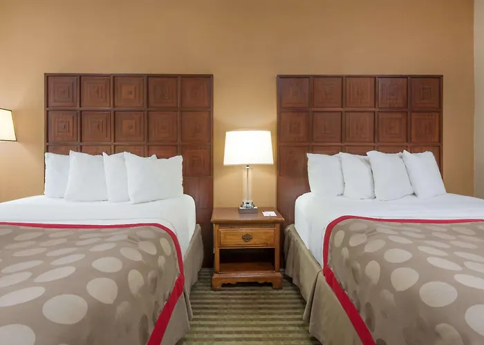 Ramada By Wyndham Columbus North Hotel Westerville
