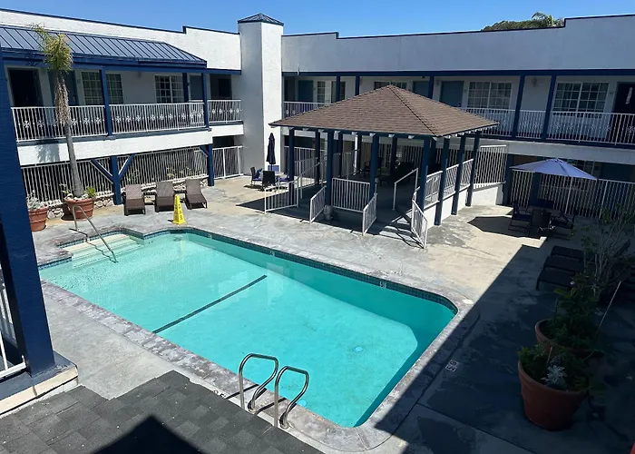 Wave Hotel Manhattan Beach