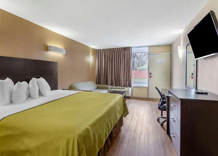 Econo Lodge Roanoke Civic Center