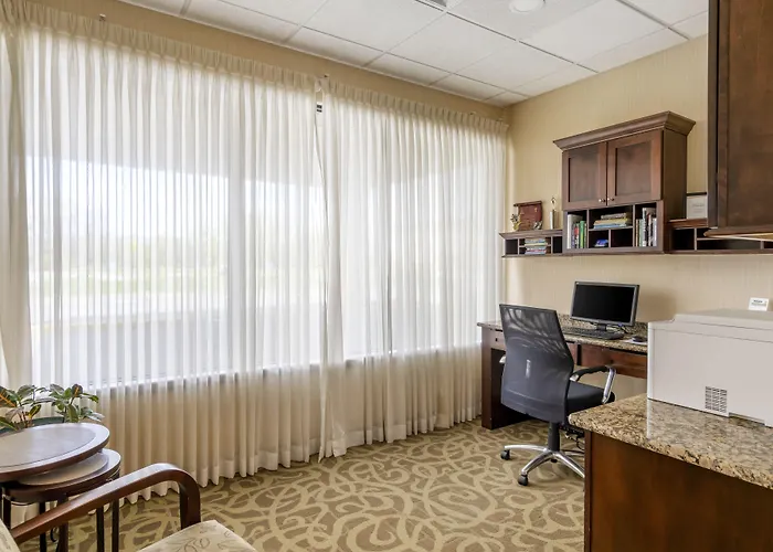 Comfort Inn & Suites Watertown - 1000 Islands