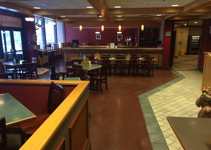 Greenwood Inn & Suites