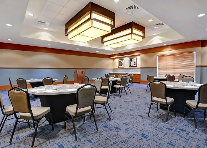 Doubletree By Hilton Phoenix- Tempe