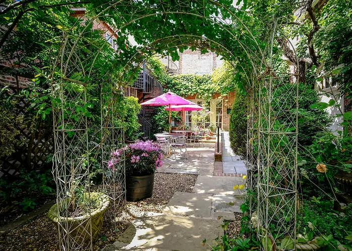 York Pavilion Hotel, BW Signature Collection