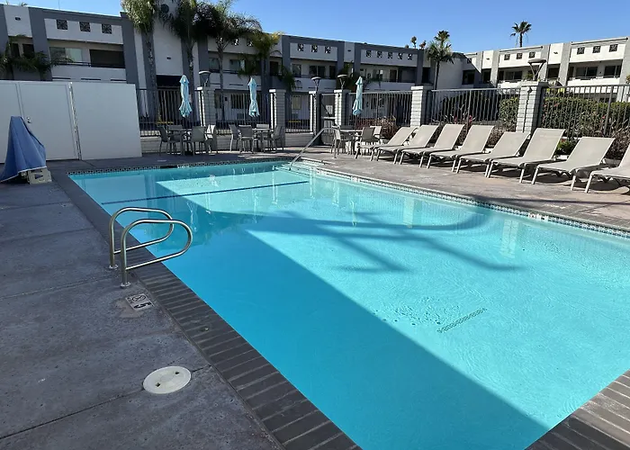 Solara Inn And Suites