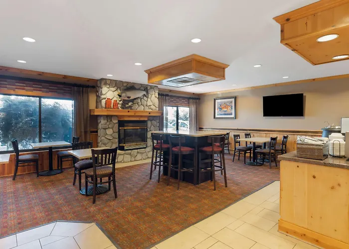 Best Western Plus Olympic Inn
