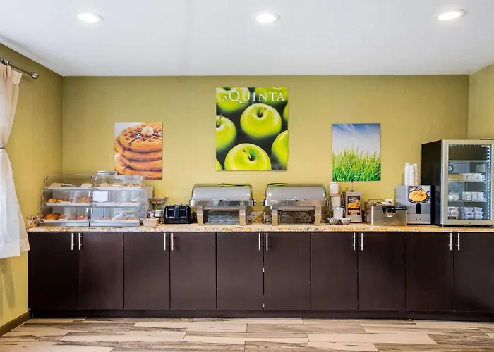 La Quinta By Wyndham Emporia
