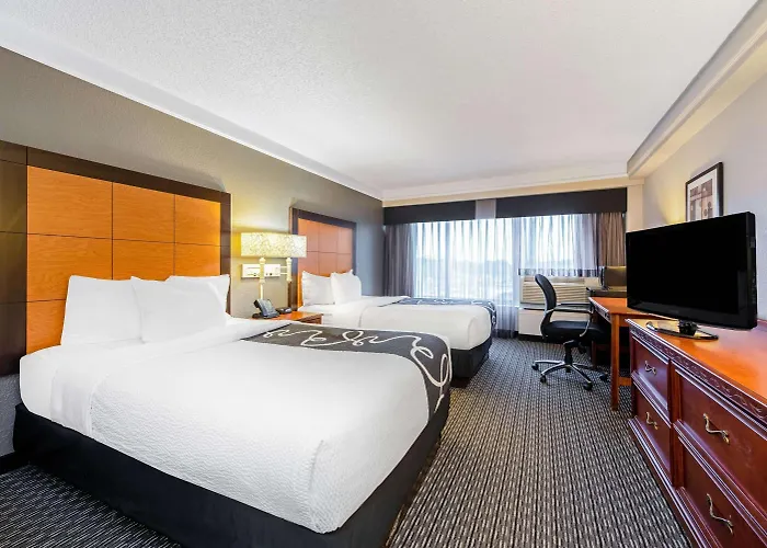 La Quinta Inn & Suites By Wyndham New Orleans Airport