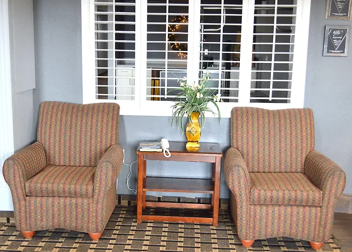 Americas Best Value Inn And Suites St. Cloud