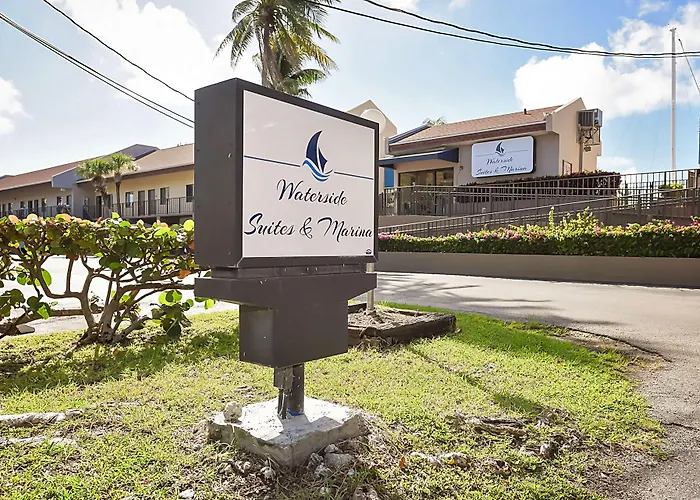 Waterside Suites And Marina