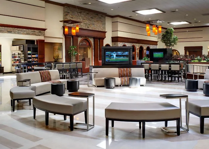 Doubletree By Hilton Dearborn