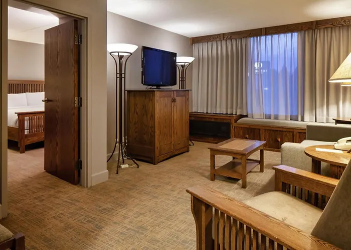 Doubletree By Hilton Libertyville-Mundelein