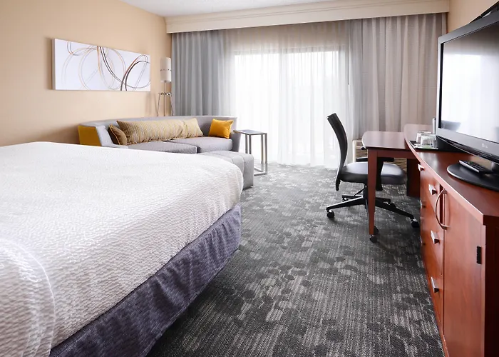 Courtyard By Marriott Dallas Richardson At Spring Valley