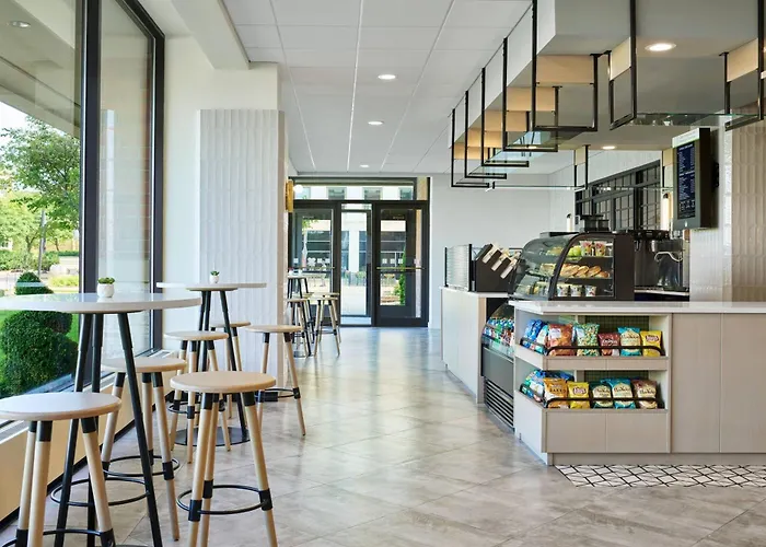 Delta Hotels By Marriott Muskegon Convention Center