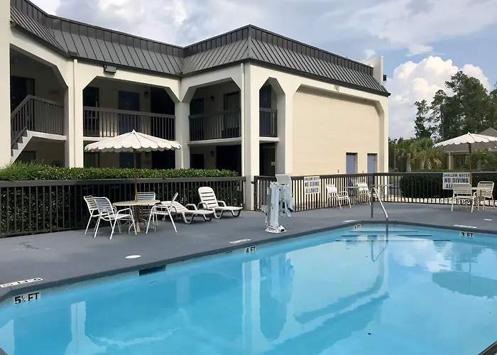 Days Inn By Wyndham Walterboro