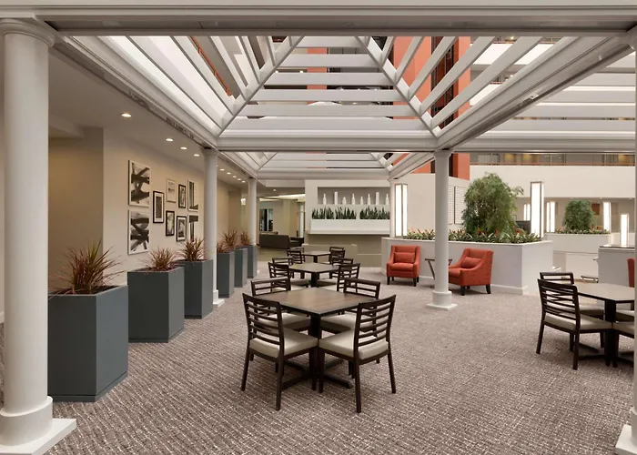 Embassy Suites By Hilton Baltimore At BWI Airport