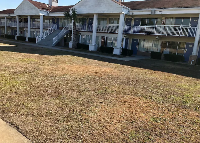 Motel 6-Brunswick, Ga