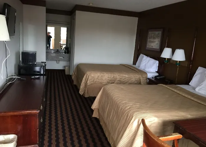 Econo Lodge Athens I-65