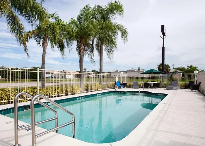 Howard Johnson By Wyndham Vero Beach/I-95