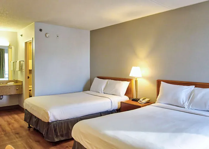 Motel 6 Buffalo Ny Airport Williamsville
