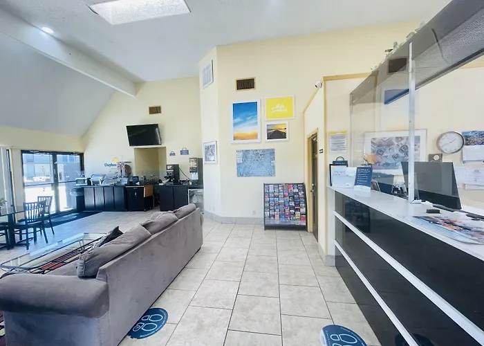 Days Inn By Wyndham Burleson Ft. Worth