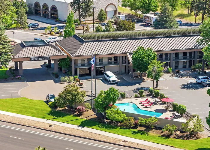 Red Lion Inn&Suites Deschutes River - Bend