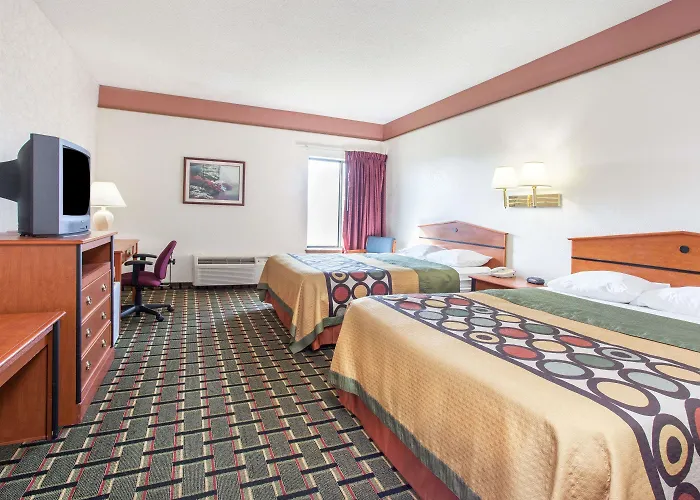 Super 8 By Wyndham Atchison
