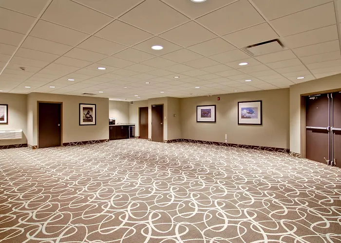 Best Western London Airport Inn&Suites