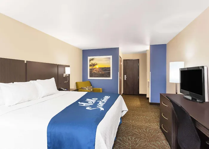 Days Inn & Suites By Wyndham East Flagstaff